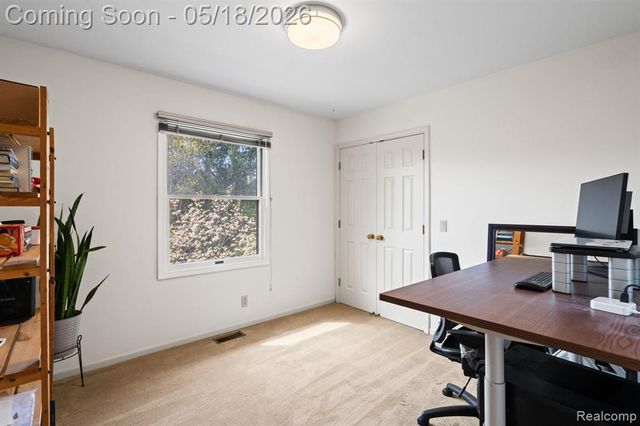 3920 Wynnstone Drive, Ann Arbor, MI 48105