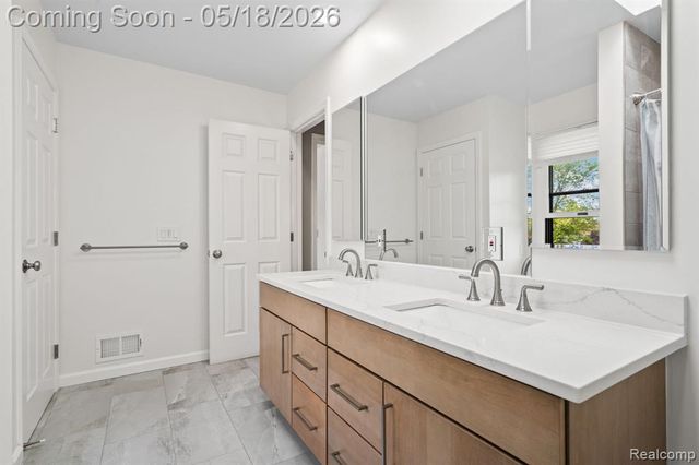 3920 Wynnstone Drive, Ann Arbor, MI 48105