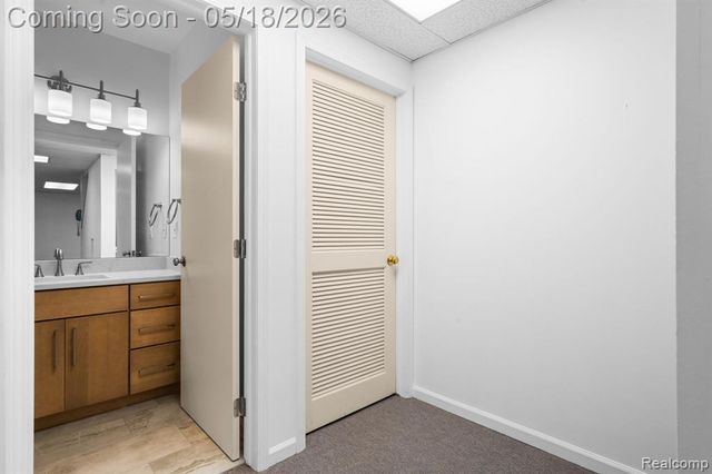 3920 Wynnstone Drive, Ann Arbor, MI 48105