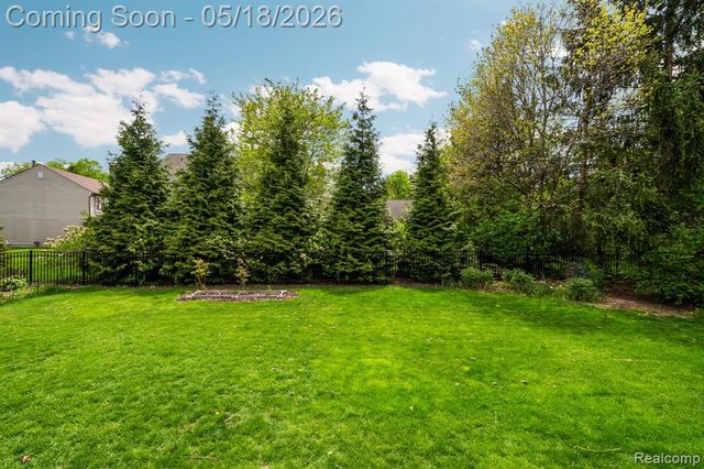 3920 Wynnstone Drive, Ann Arbor, MI 48105