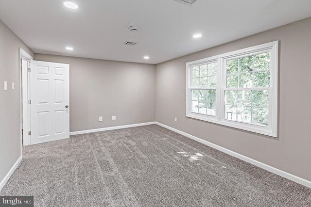 96 RIVIERA DR, Pennsville, NJ 08070