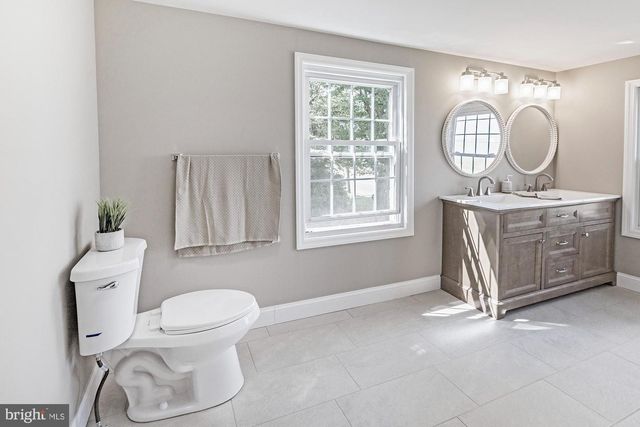 96 RIVIERA DR, Pennsville, NJ 08070