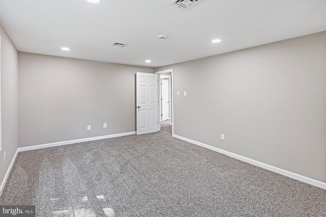 96 RIVIERA DR, Pennsville, NJ 08070