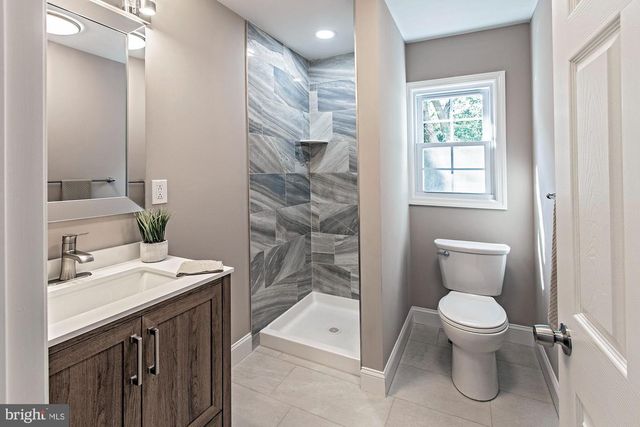 96 RIVIERA DR, Pennsville, NJ 08070