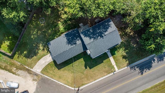 96 RIVIERA DR, Pennsville, NJ 08070