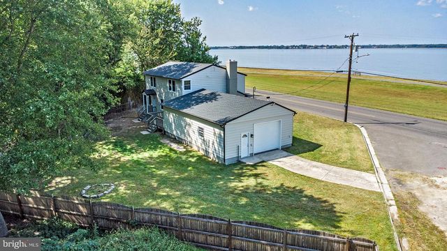 96 RIVIERA DR, Pennsville, NJ 08070