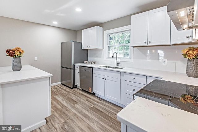 96 RIVIERA DR, Pennsville, NJ 08070