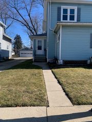 739 Iowa Avenue 2, Aurora, IL 60506