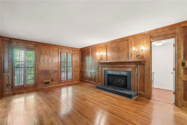 6757 Riverside Drive, Atlanta, GA 30328