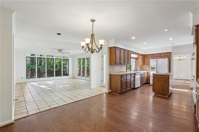 6757 Riverside Drive, Atlanta, GA 30328