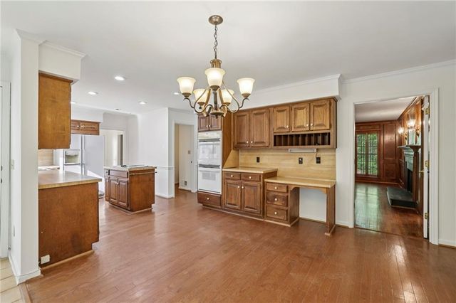 6757 Riverside Drive, Atlanta, GA 30328