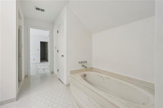 6757 Riverside Drive, Atlanta, GA 30328