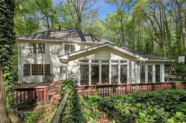 6757 Riverside Drive, Atlanta, GA 30328