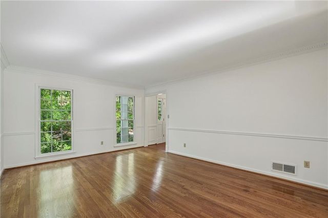 6757 Riverside Drive, Atlanta, GA 30328