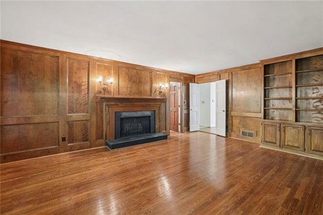 6757 Riverside Drive, Atlanta, GA 30328