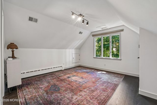 5 Coventry Square, Holmdel, NJ 07733