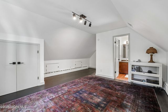 5 Coventry Square, Holmdel, NJ 07733