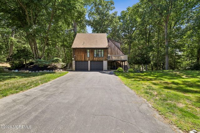 5 Coventry Square, Holmdel, NJ 07733