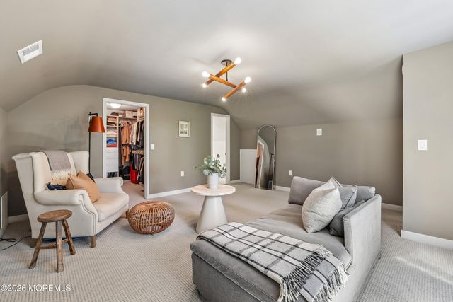 5 Coventry Square, Holmdel, NJ 07733