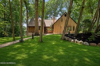 5 Coventry Square, Holmdel, NJ 07733