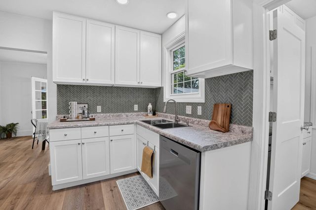1015 Steely Street, Waterloo, IA 50703
