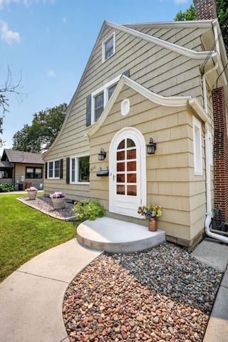 1015 Steely Street, Waterloo, IA 50703