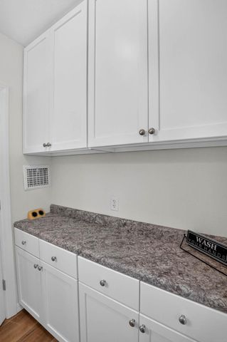 1015 Steely Street, Waterloo, IA 50703