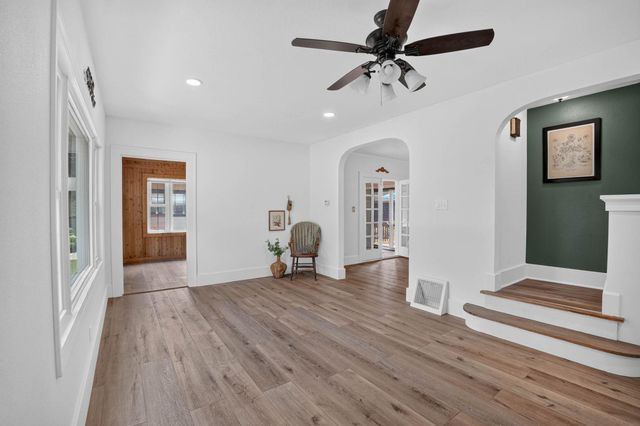 1015 Steely Street, Waterloo, IA 50703