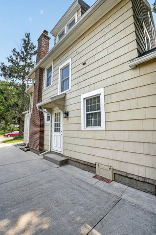 1015 Steely Street, Waterloo, IA 50703