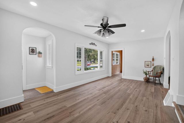 1015 Steely Street, Waterloo, IA 50703