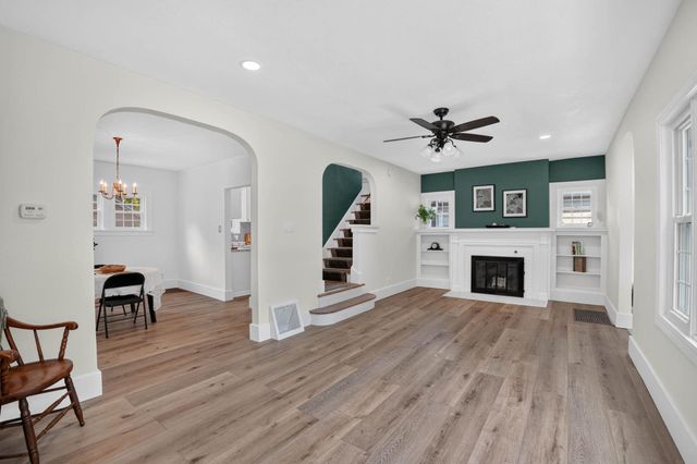 1015 Steely Street, Waterloo, IA 50703