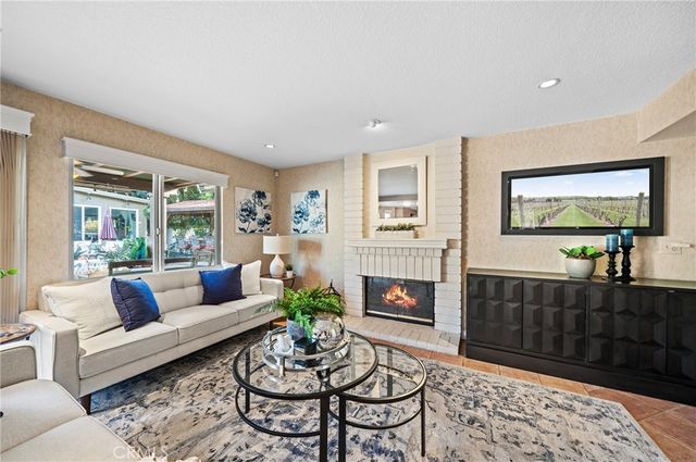 1030 Fountain Springs, Glendora, CA 91741