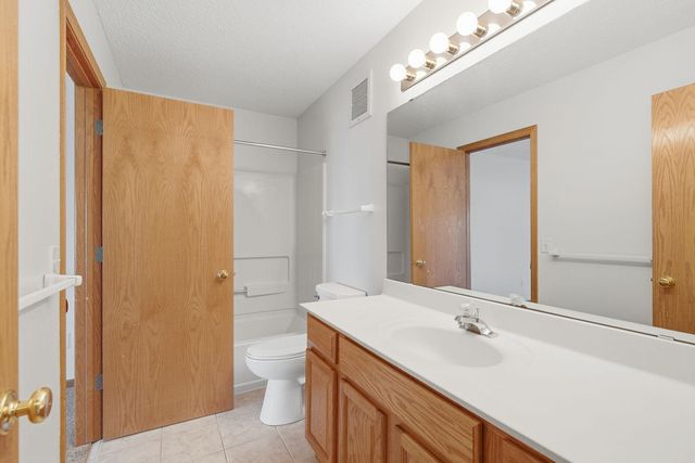 375 Wagon Wheel Lane, Chaska, MN 55318