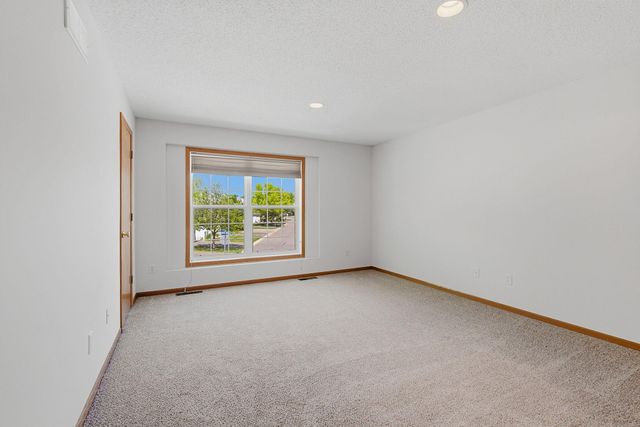 375 Wagon Wheel Lane, Chaska, MN 55318