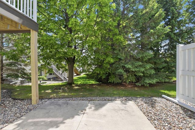 375 Wagon Wheel Lane, Chaska, MN 55318
