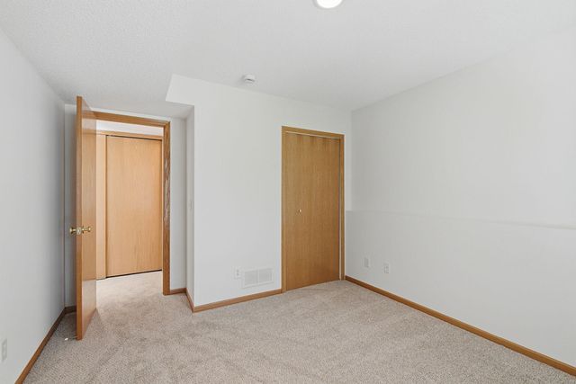375 Wagon Wheel Lane, Chaska, MN 55318