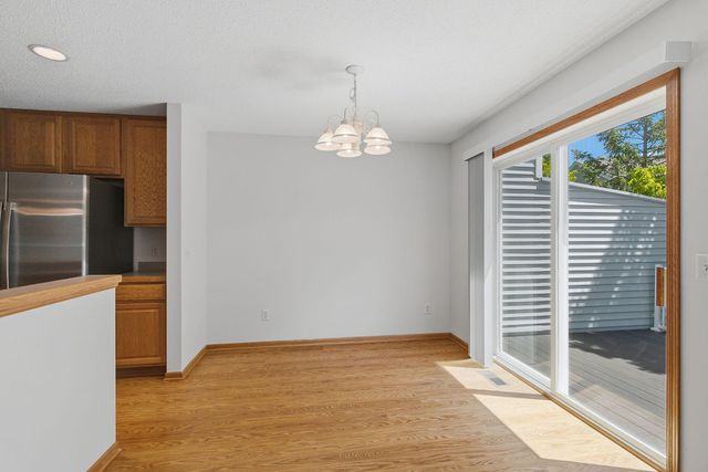 375 Wagon Wheel Lane, Chaska, MN 55318