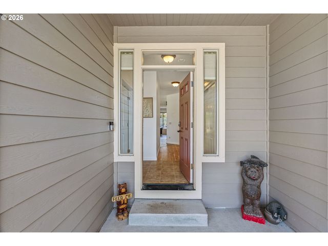 202 ROCKY MEADOW Dr, Kalama, WA 98625