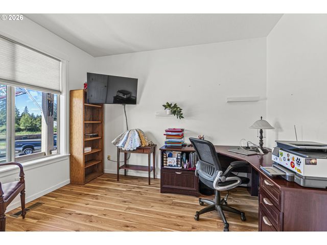 202 ROCKY MEADOW Dr, Kalama, WA 98625