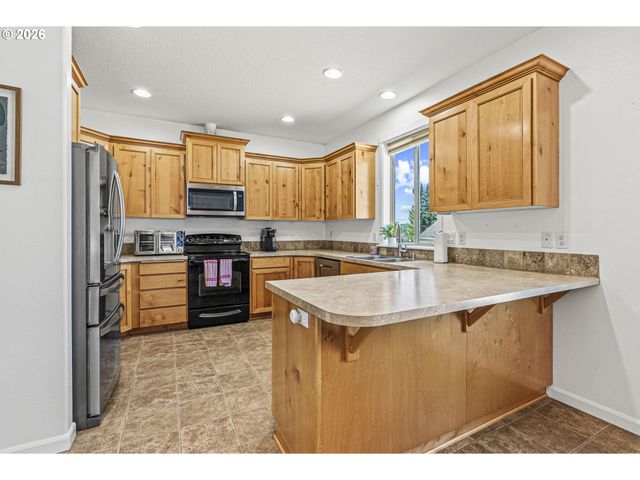202 ROCKY MEADOW Dr, Kalama, WA 98625