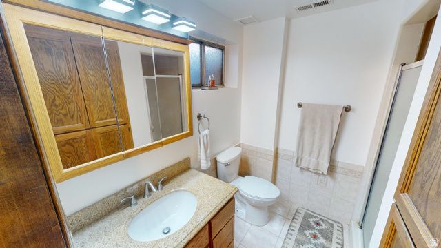 1766 W 4575 S, Roy, UT 84067