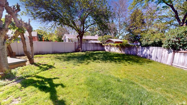 1766 W 4575 S, Roy, UT 84067