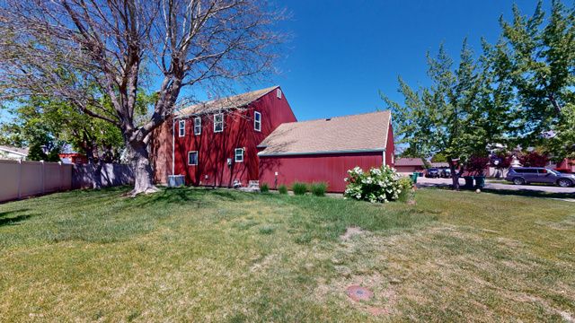 1766 W 4575 S, Roy, UT 84067