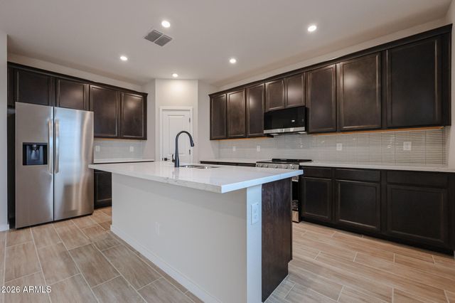 6272 E CROCKETT Way, San Tan Valley, AZ 85143