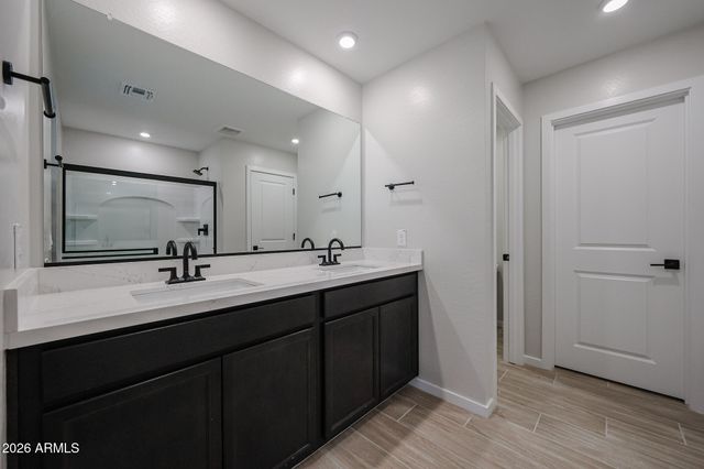 6272 E CROCKETT Way, San Tan Valley, AZ 85143