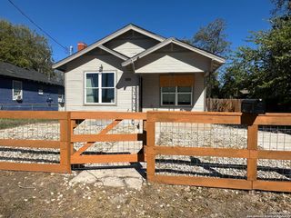 1431 crockett, San Antonio, TX 78202