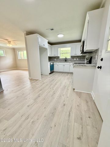 207 Richland Street, Richland, MS 39218