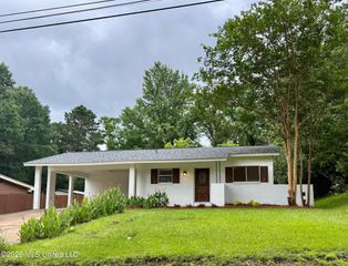 207 Richland Street, Richland, MS 39218