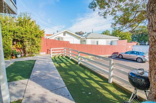 3854 50th Street, San Diego, CA 92105