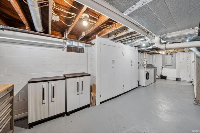 26199 Lake Drive, Elkhart, IN 46514